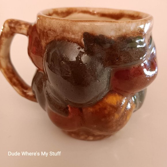 VINTAGE 1970'S 3-D MUG - FRUIT DESIGN - BOTTOM MARK IS A. B. W. (ALFRED B. WEBB) - Picture 3 of 6